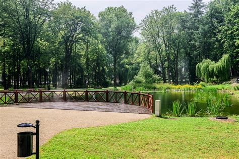  Park Zaozhuangowe – Oaza spokoju i piękna w sercu miasta!