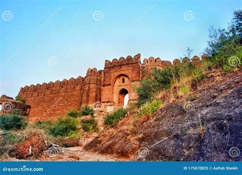  Rohtas Fort: Niezwykła Forteca Z Ubiegłych Wieków